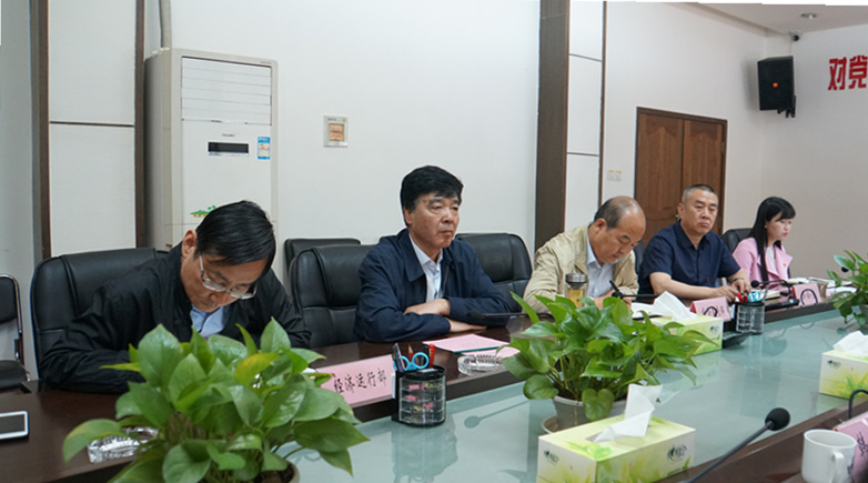 南京新银娱优越会资集团考察组来我集团举行考察交流